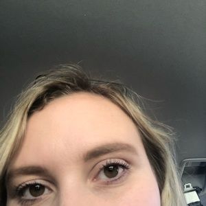 Meet your Posher, Niki